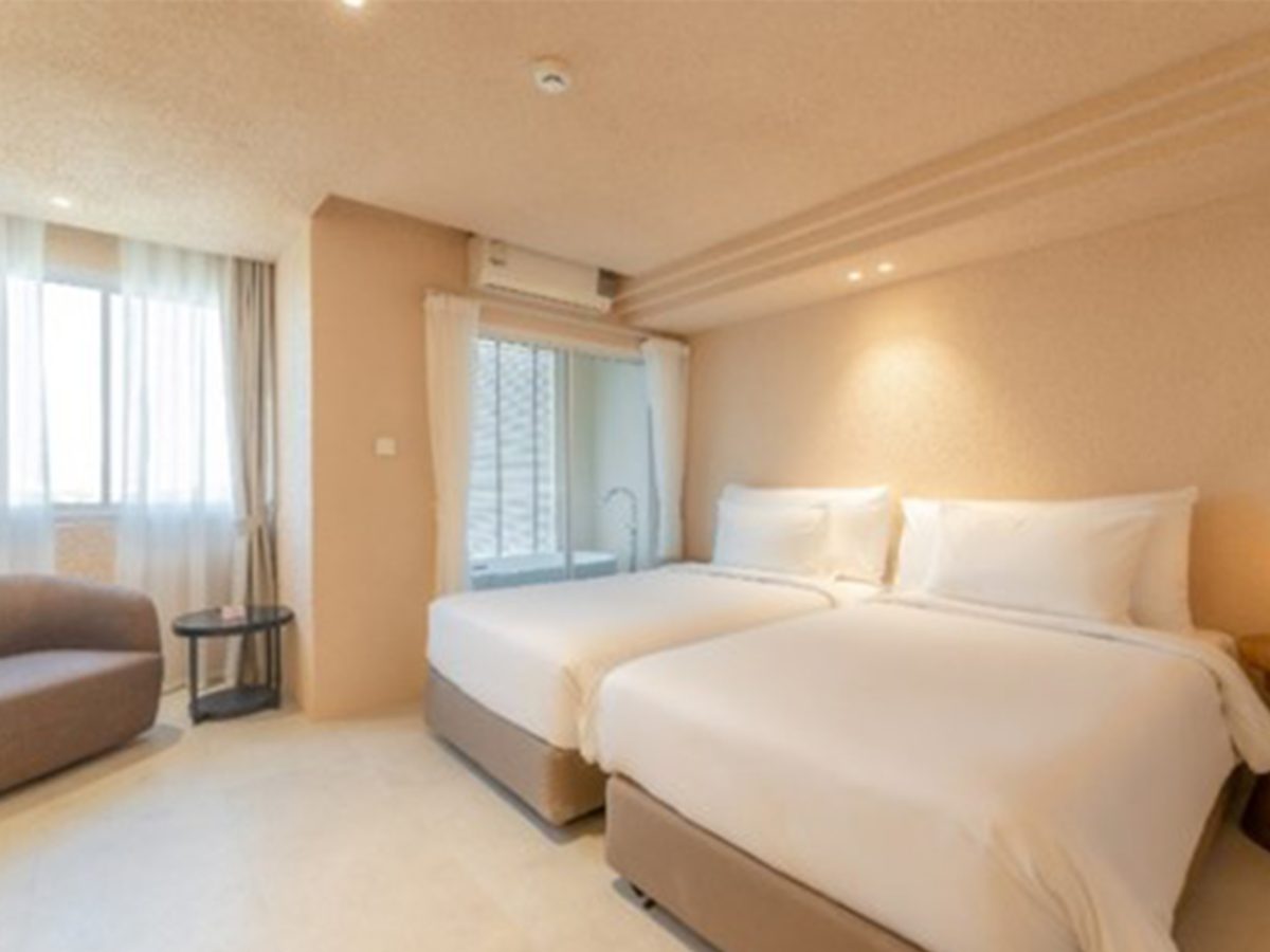 Deluxe City View with Bathtub (DCB)